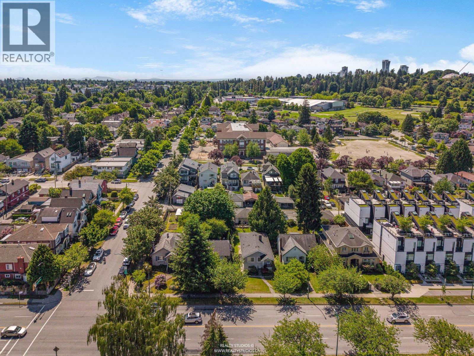 6 W King Edward Avenue Property Photo 15