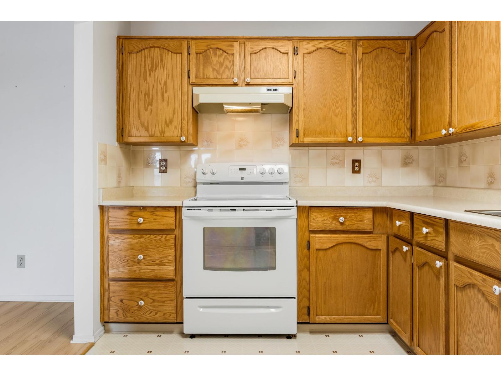 320 31850 Union Avenue Property Photo 10