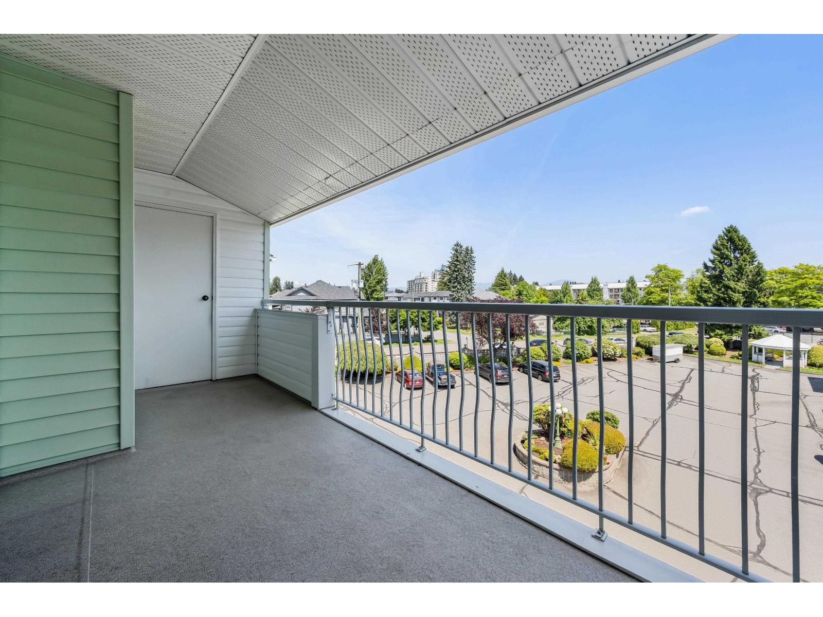 320 31850 Union Avenue Property Photo 24