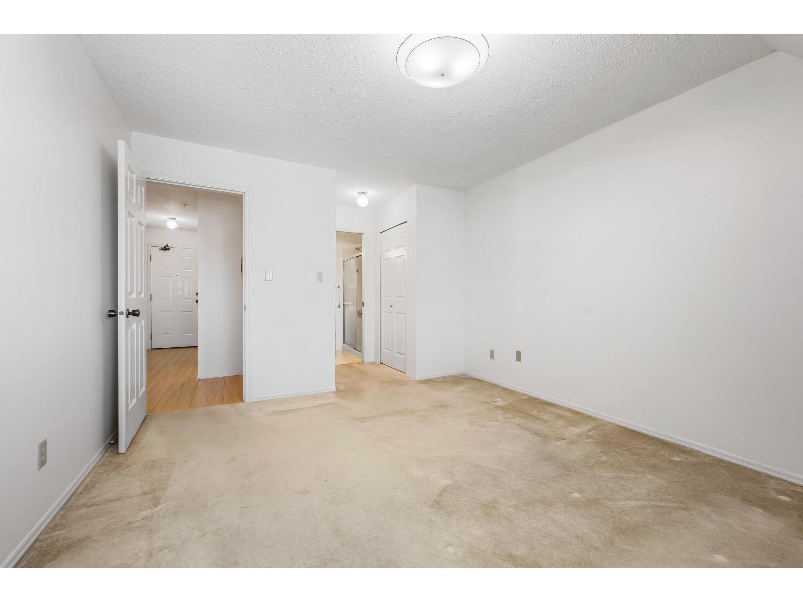 320 31850 Union Avenue Property Photo 27