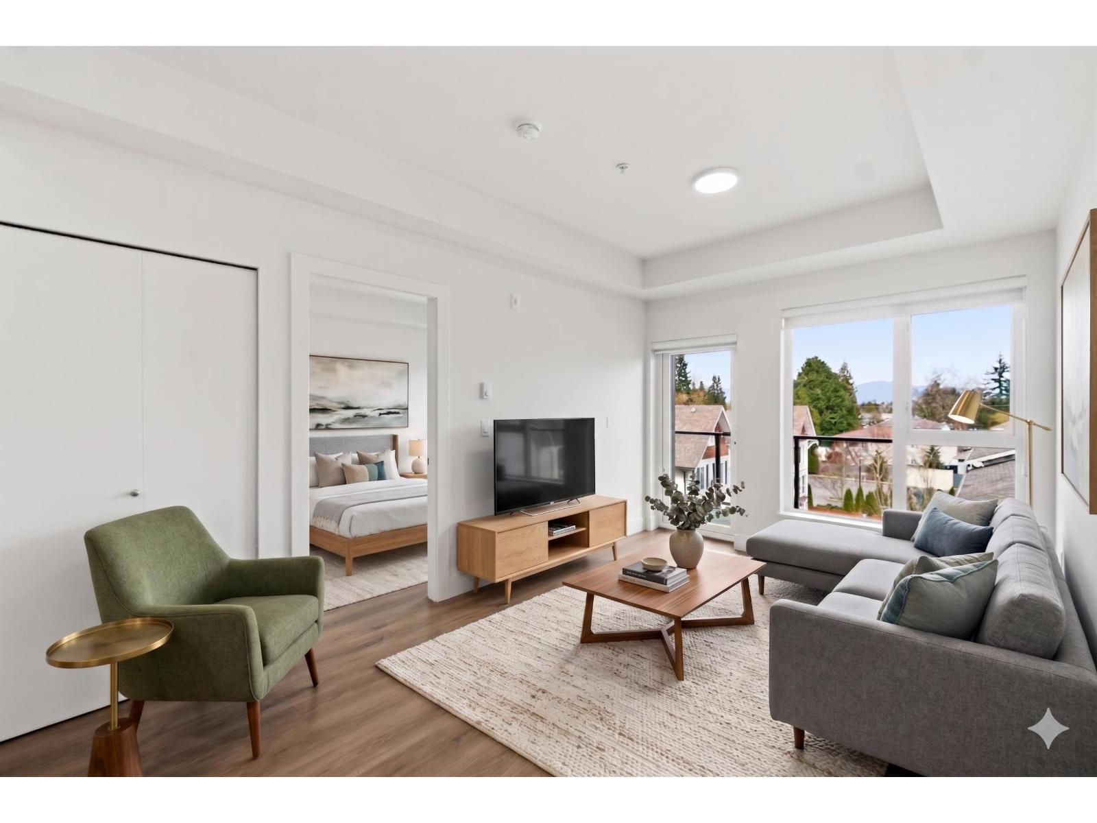414 15739 Fraser Highway Property Photo 4