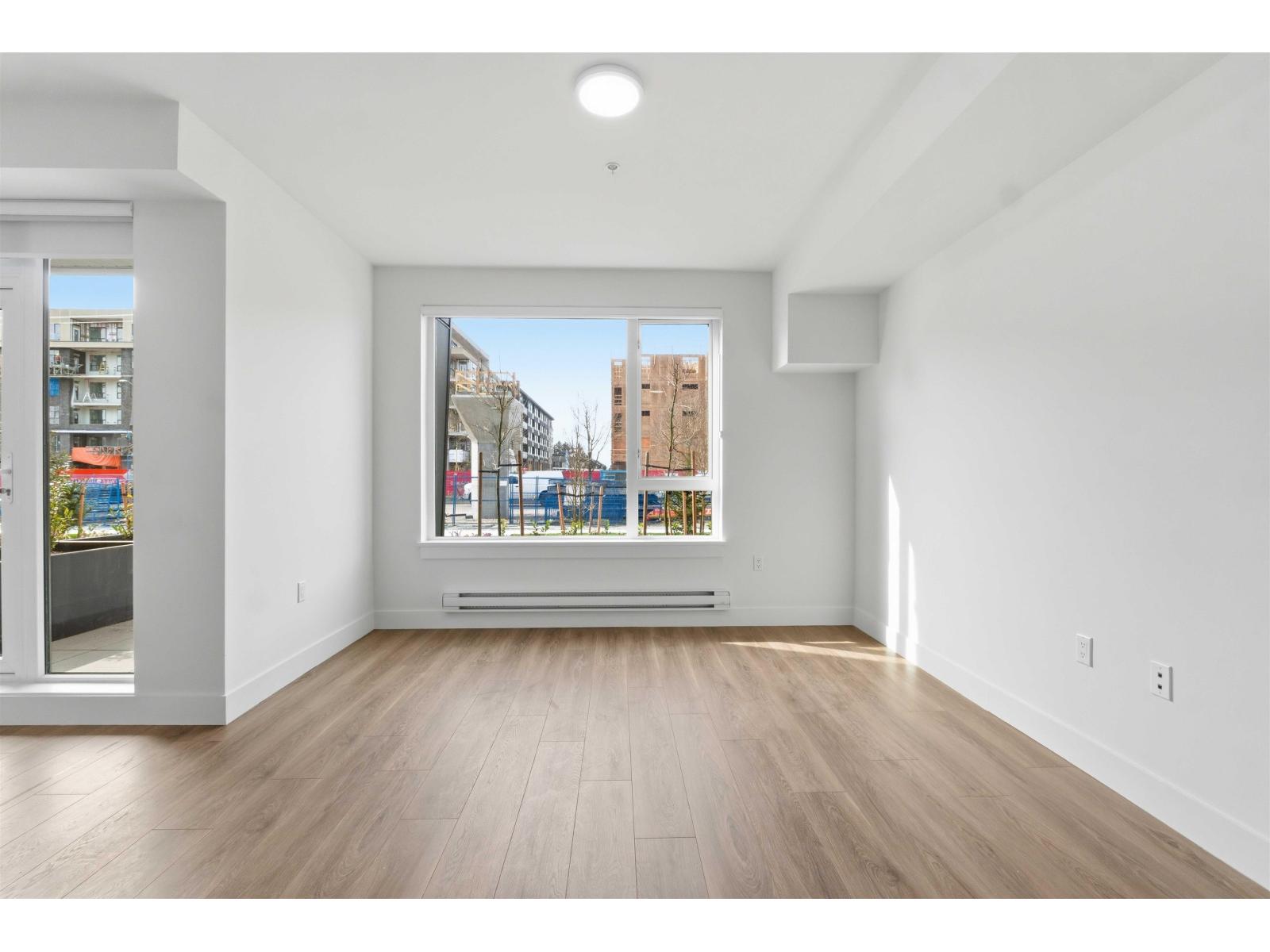112 15739 Fraser Highway Property Photo 20