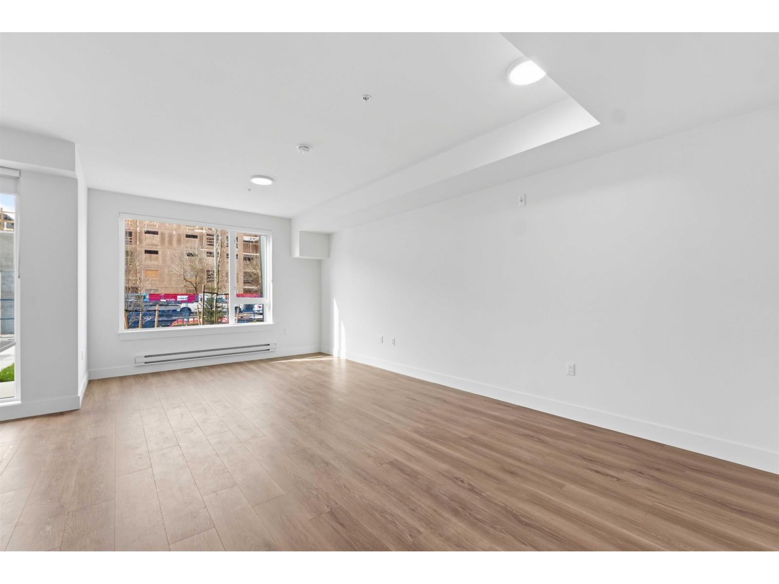 112 15739 Fraser Highway Property Photo 24