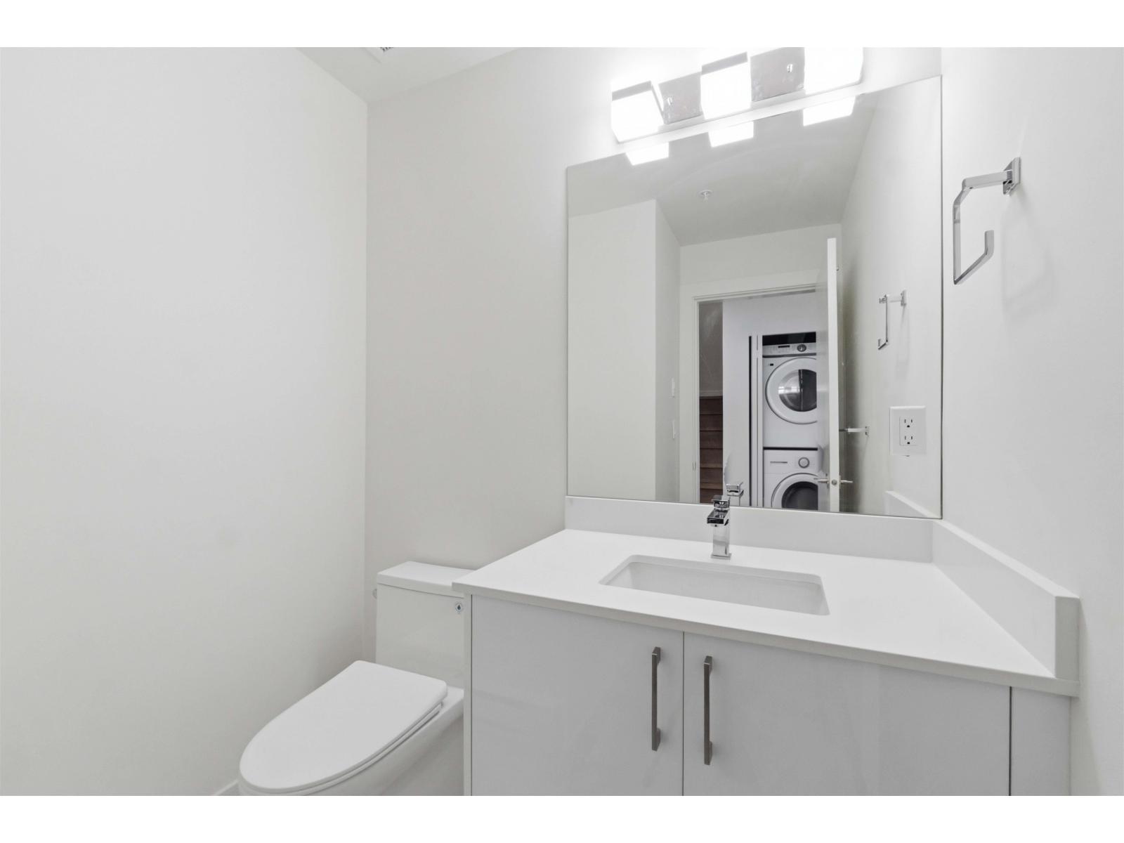 112 15739 Fraser Highway Property Photo 30