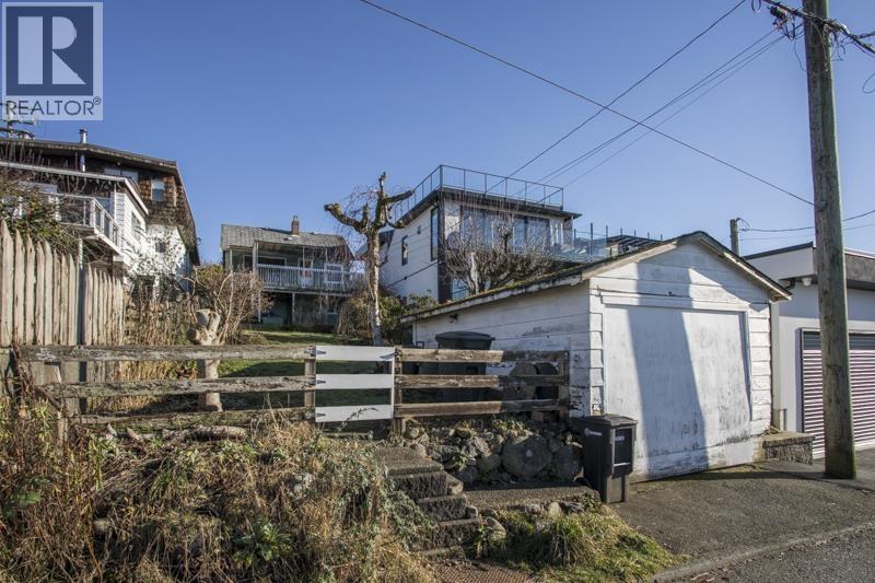 11 Hythe Avenue Property Photo 14