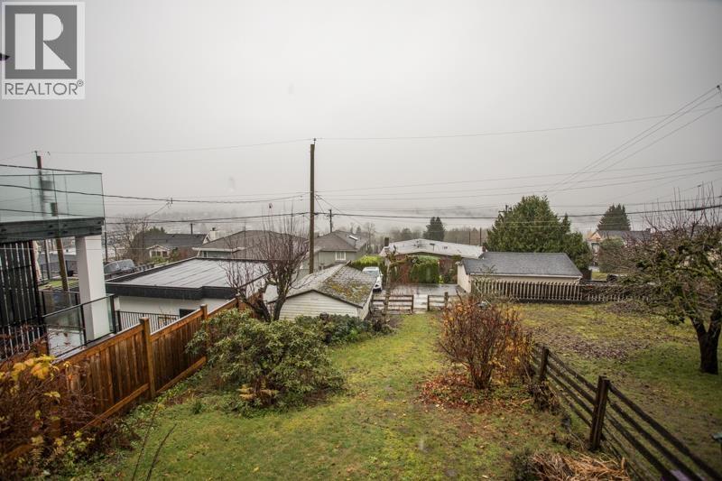 11 Hythe Avenue Property Photo 22
