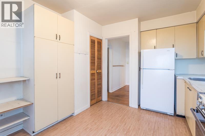 11 Hythe Avenue Property Photo 29