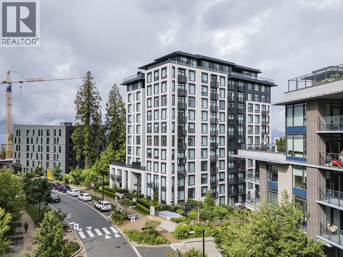 809 8750 University Crescent Property Photo 1