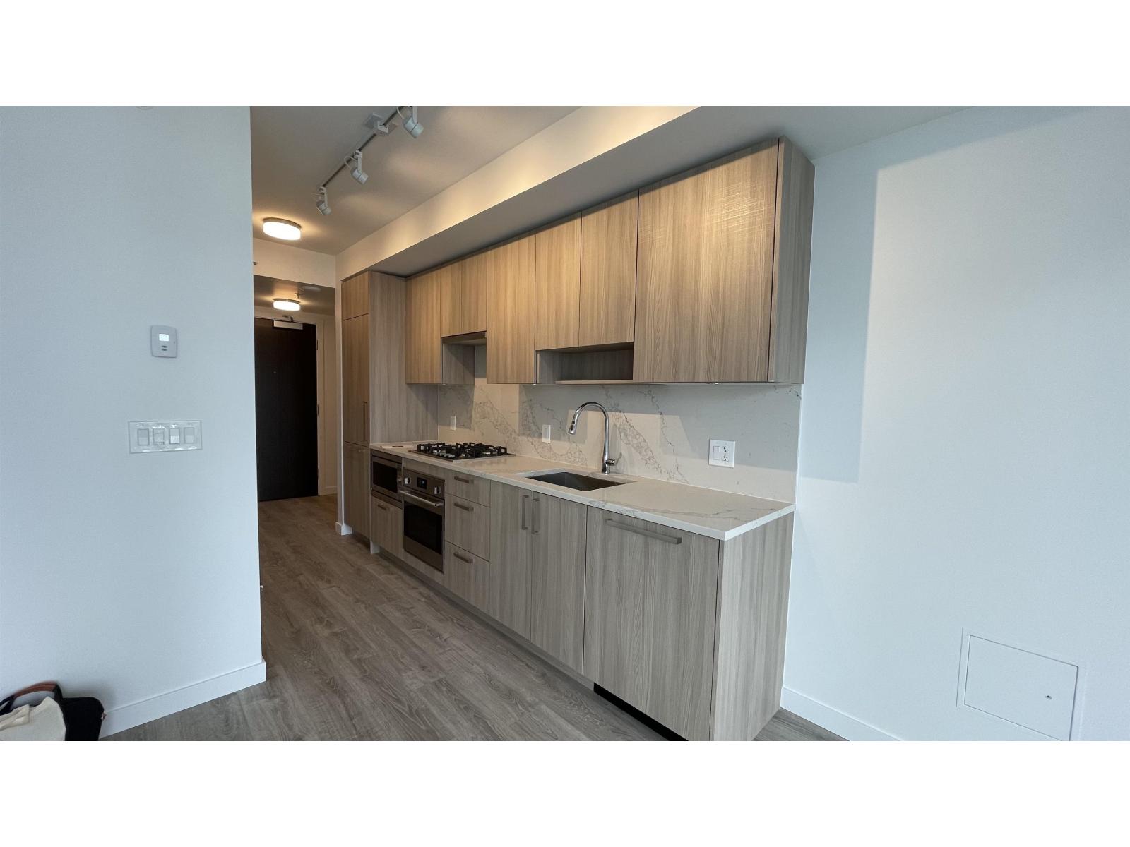 2312 13350 Central Avenue Property Photo 5