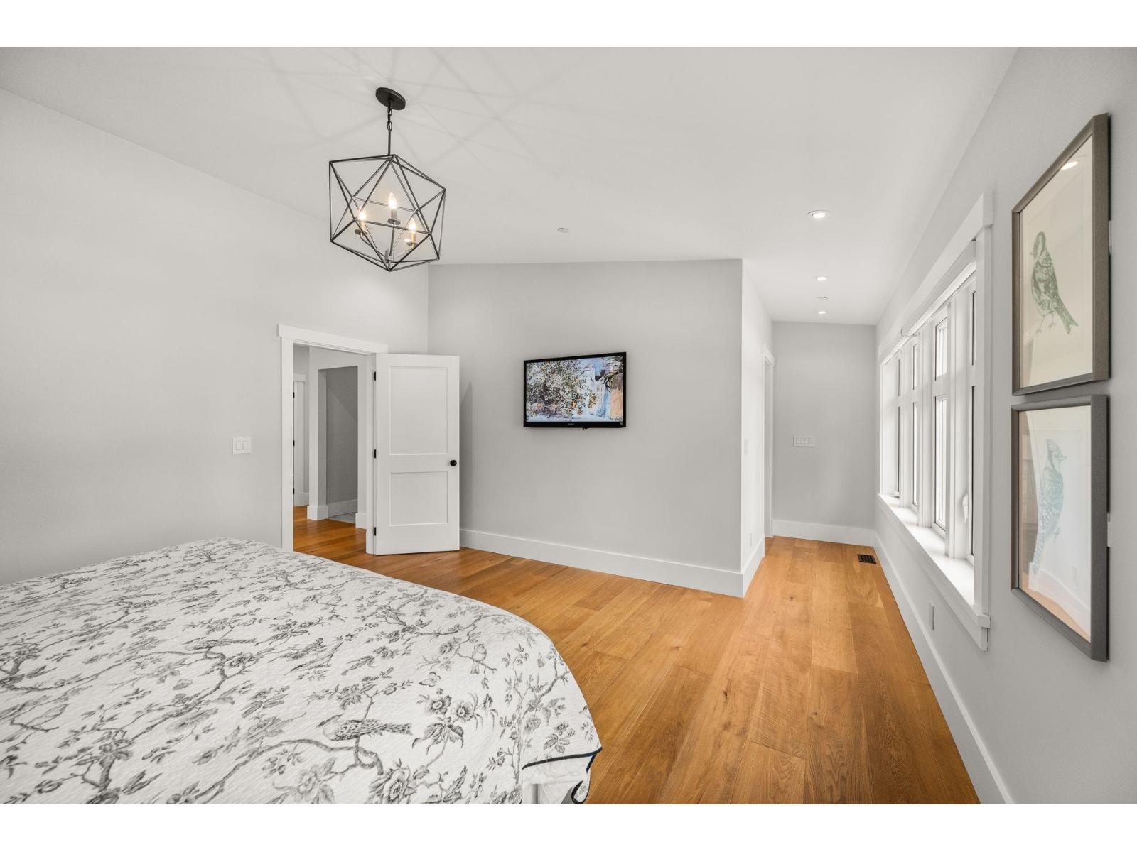 15682 Thrift Avenue Property Photo 19