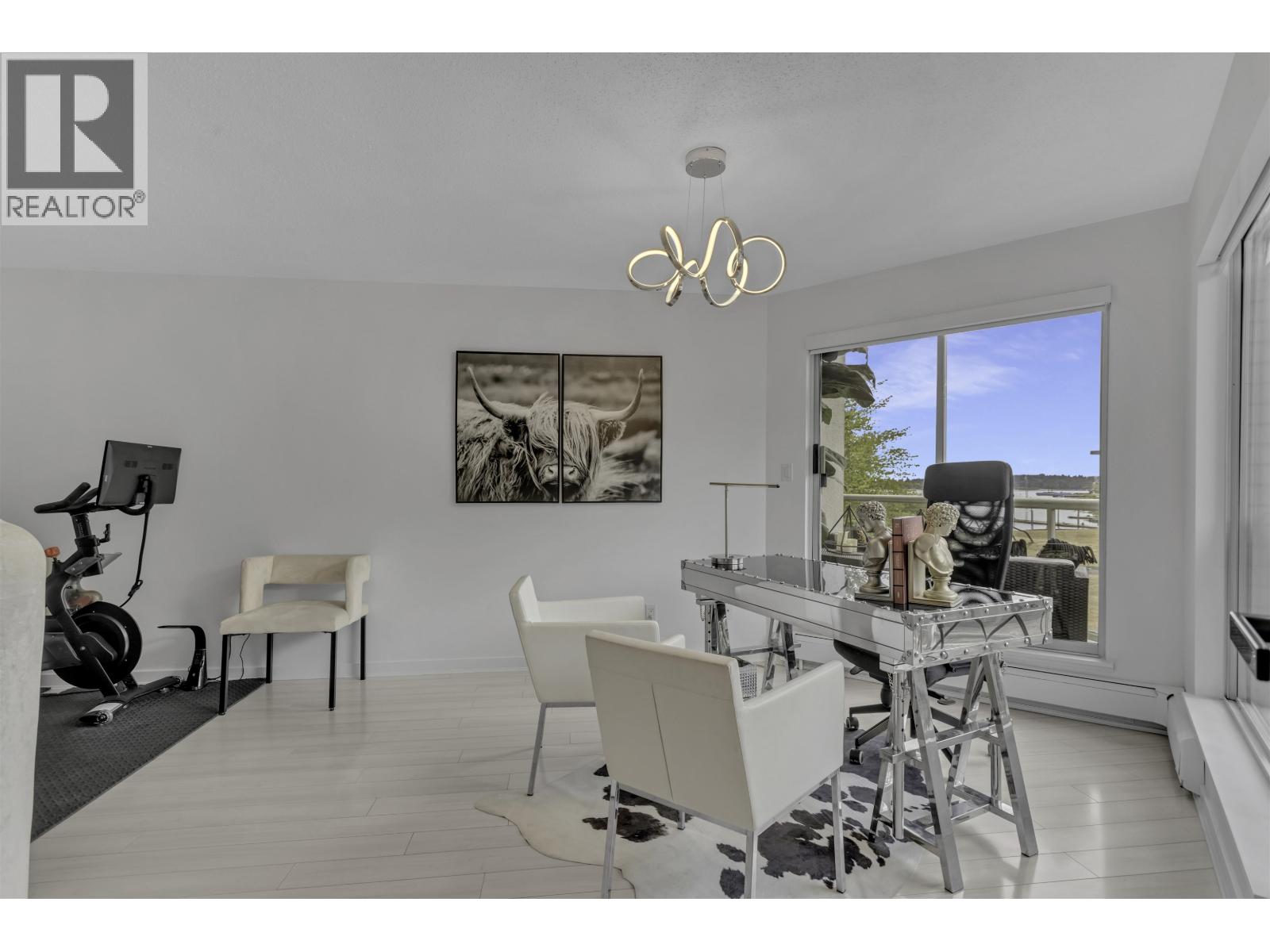 1306 33 Chesterfield Place Property Photo 17