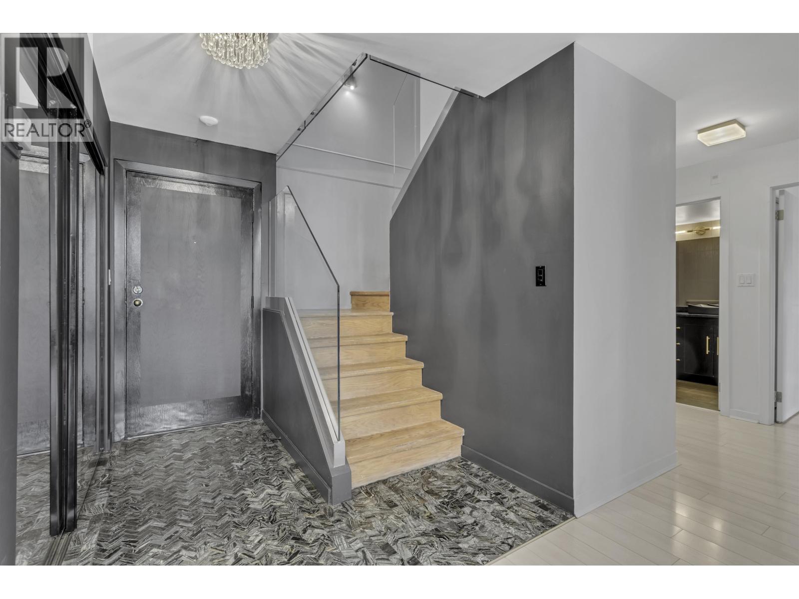 1306 33 Chesterfield Place Property Photo 25