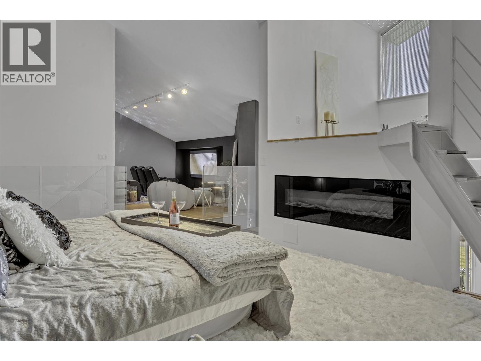 1306 33 Chesterfield Place Property Photo 32