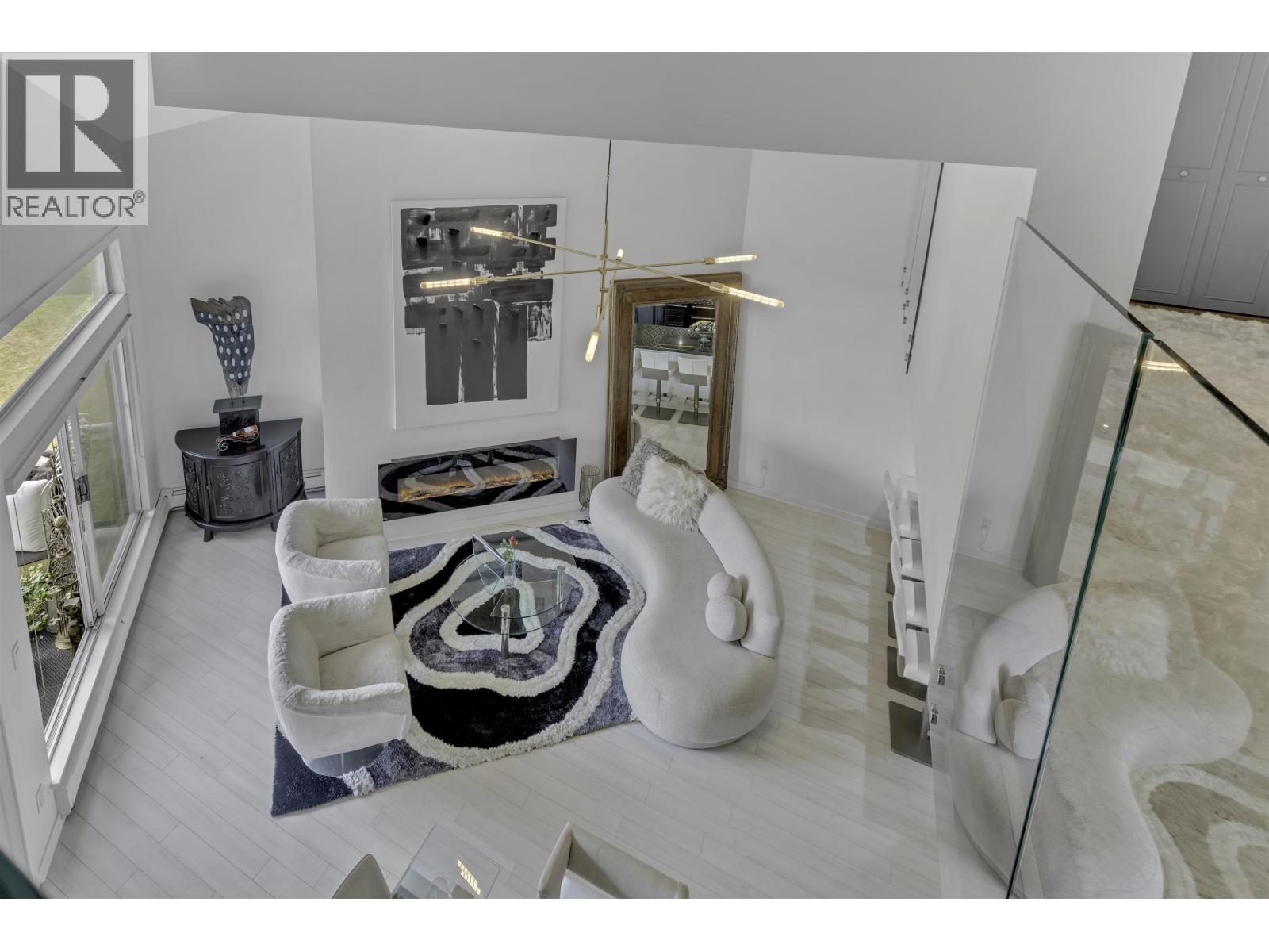 1306 33 Chesterfield Place Property Photo 33