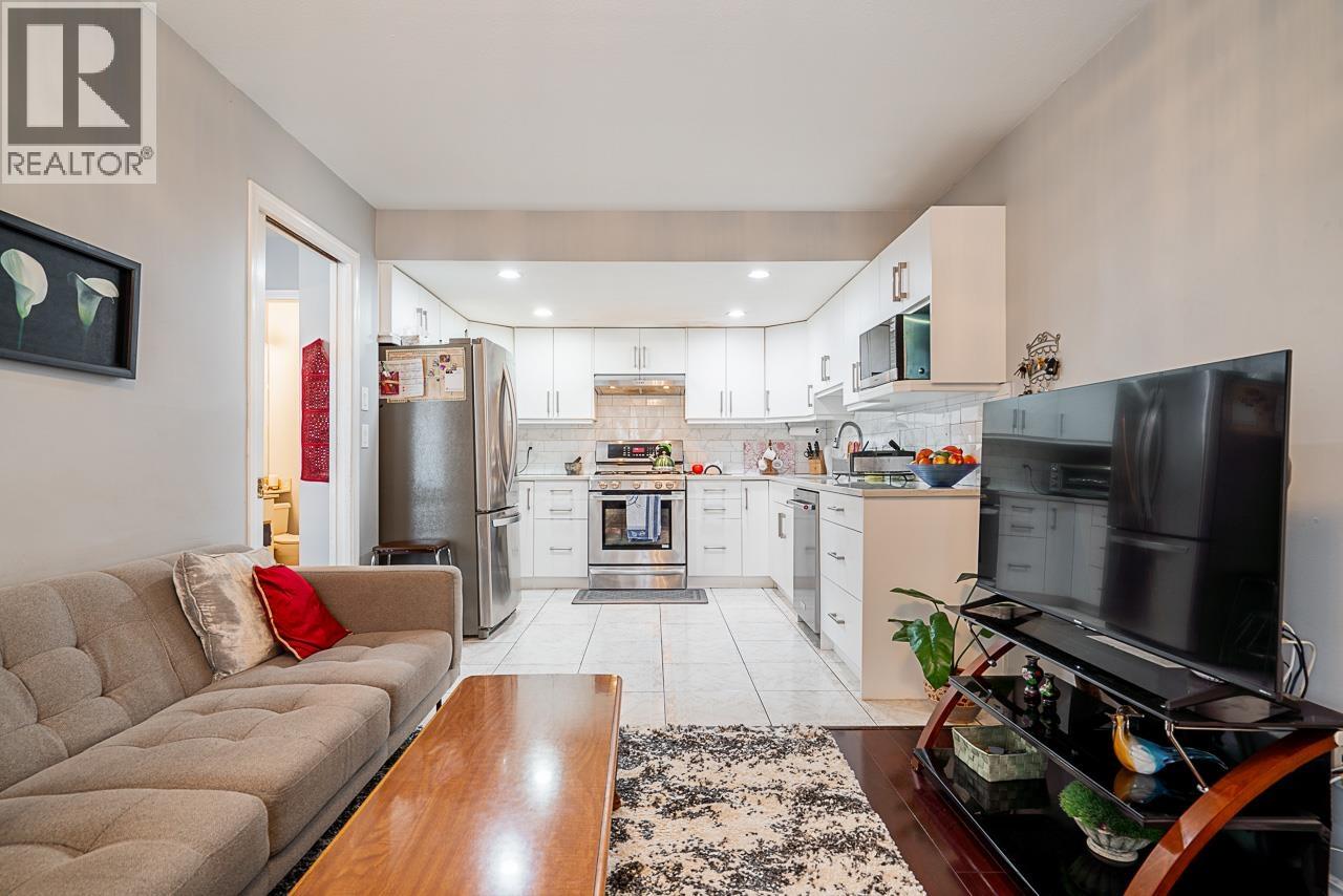 1 7911 Moffatt Road Property Photo 13