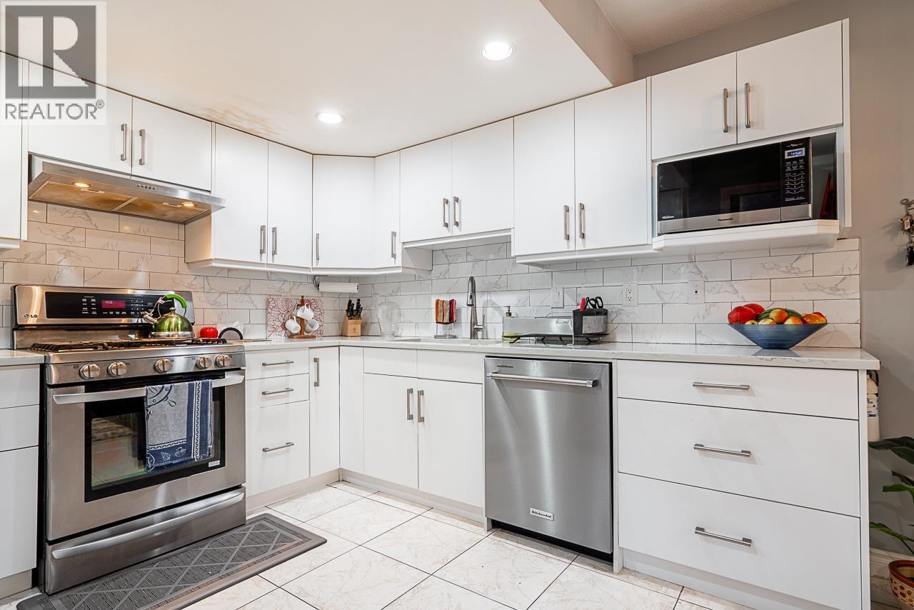 1 7911 Moffatt Road Property Photo 15