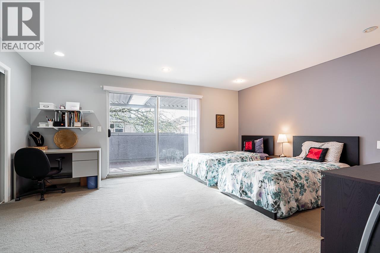 1 7911 Moffatt Road Property Photo 18