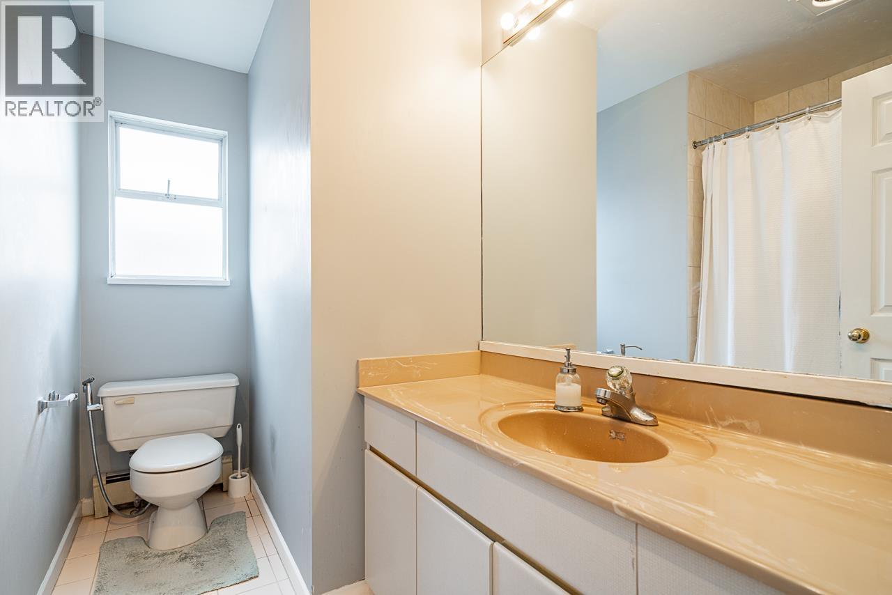 1 7911 Moffatt Road Property Photo 26