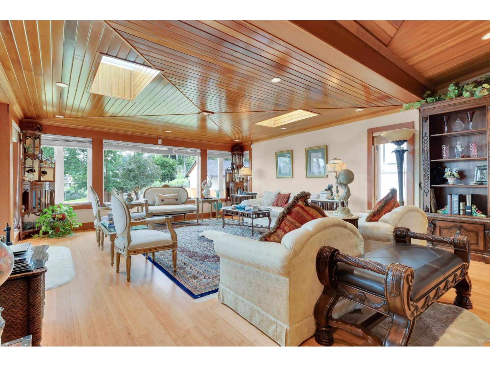 5625 132 Street Property Photo 2