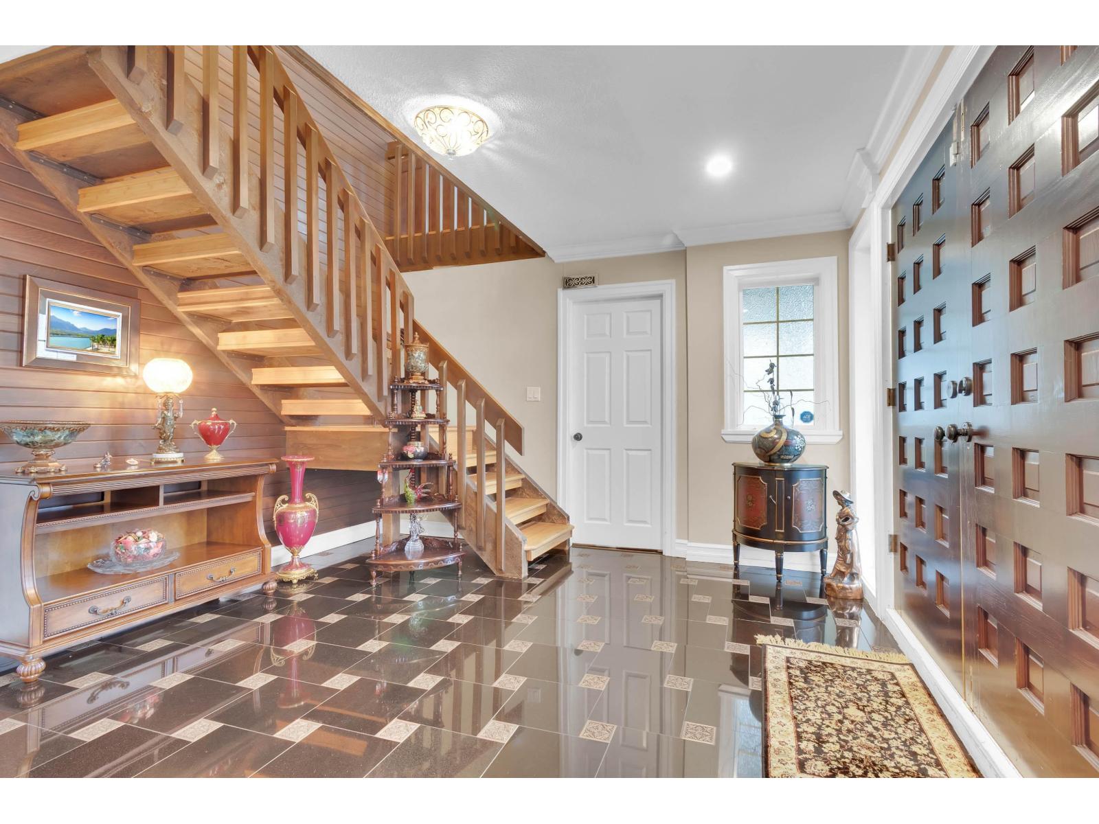 5625 132 Street Property Photo 5