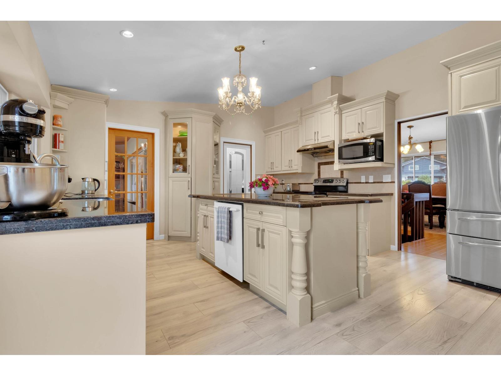 5625 132 Street Property Photo 21