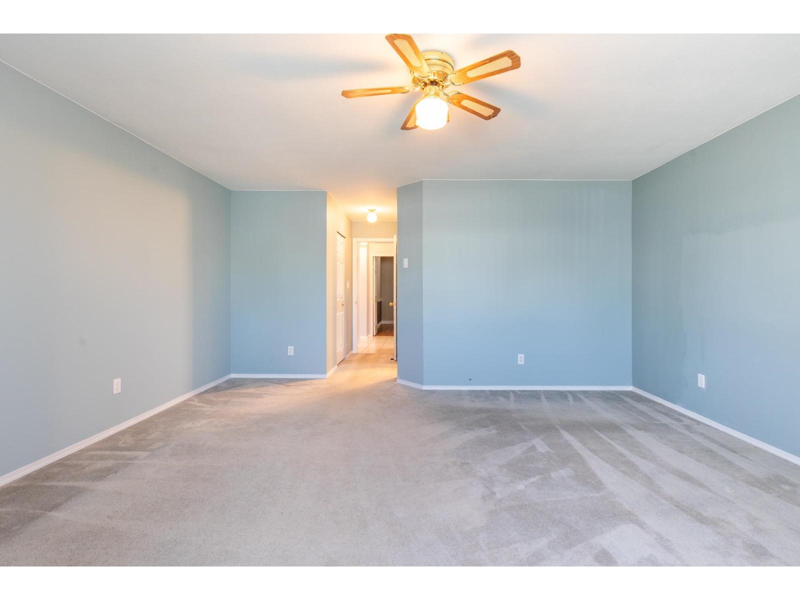 6279 171 Street Property Photo 23