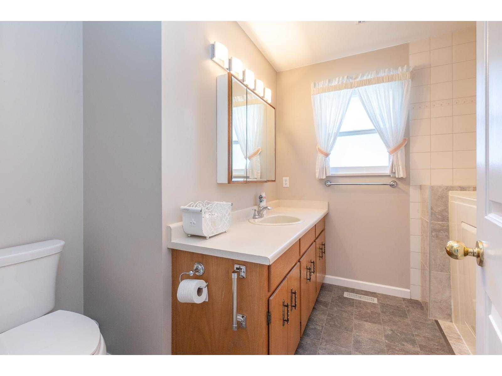6279 171 Street Property Photo 27
