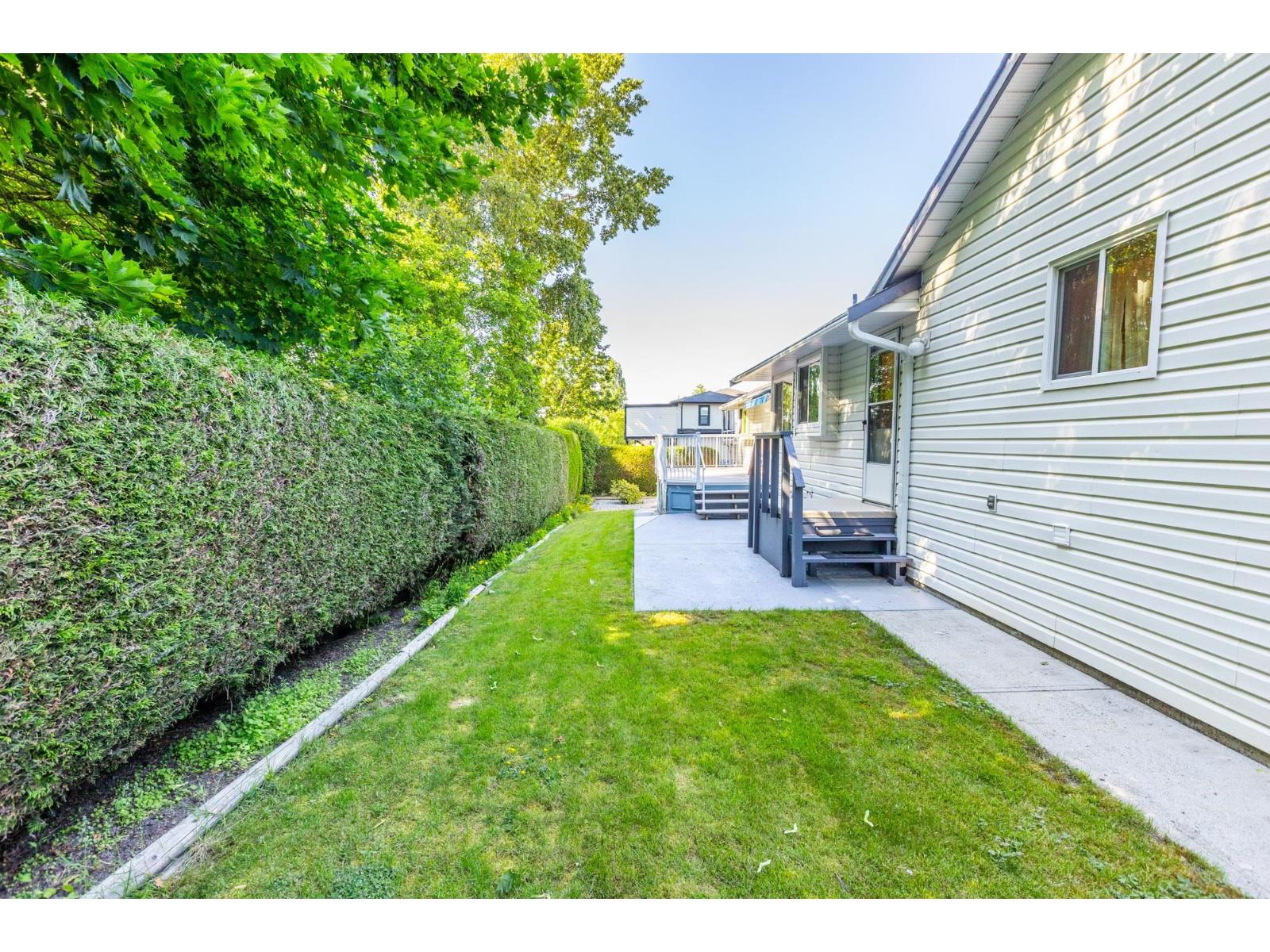 6279 171 Street Property Photo 36