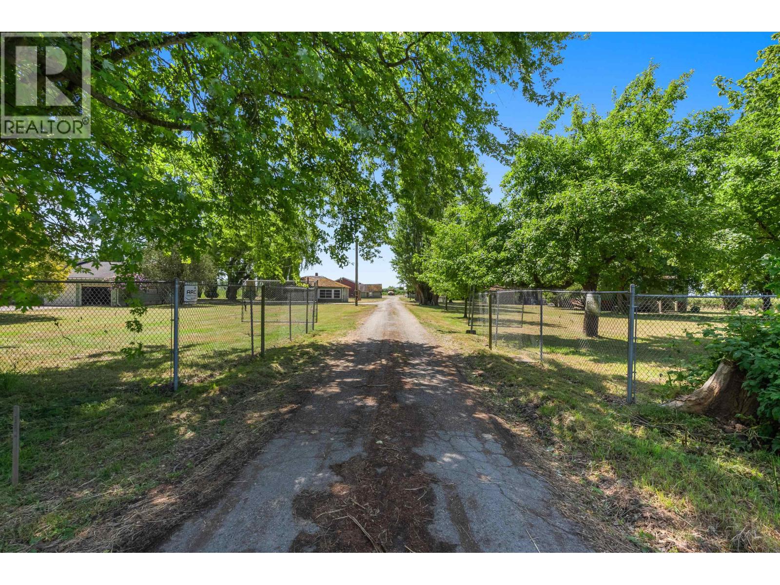 7064 Ladner Trunk Road Property Photo 5