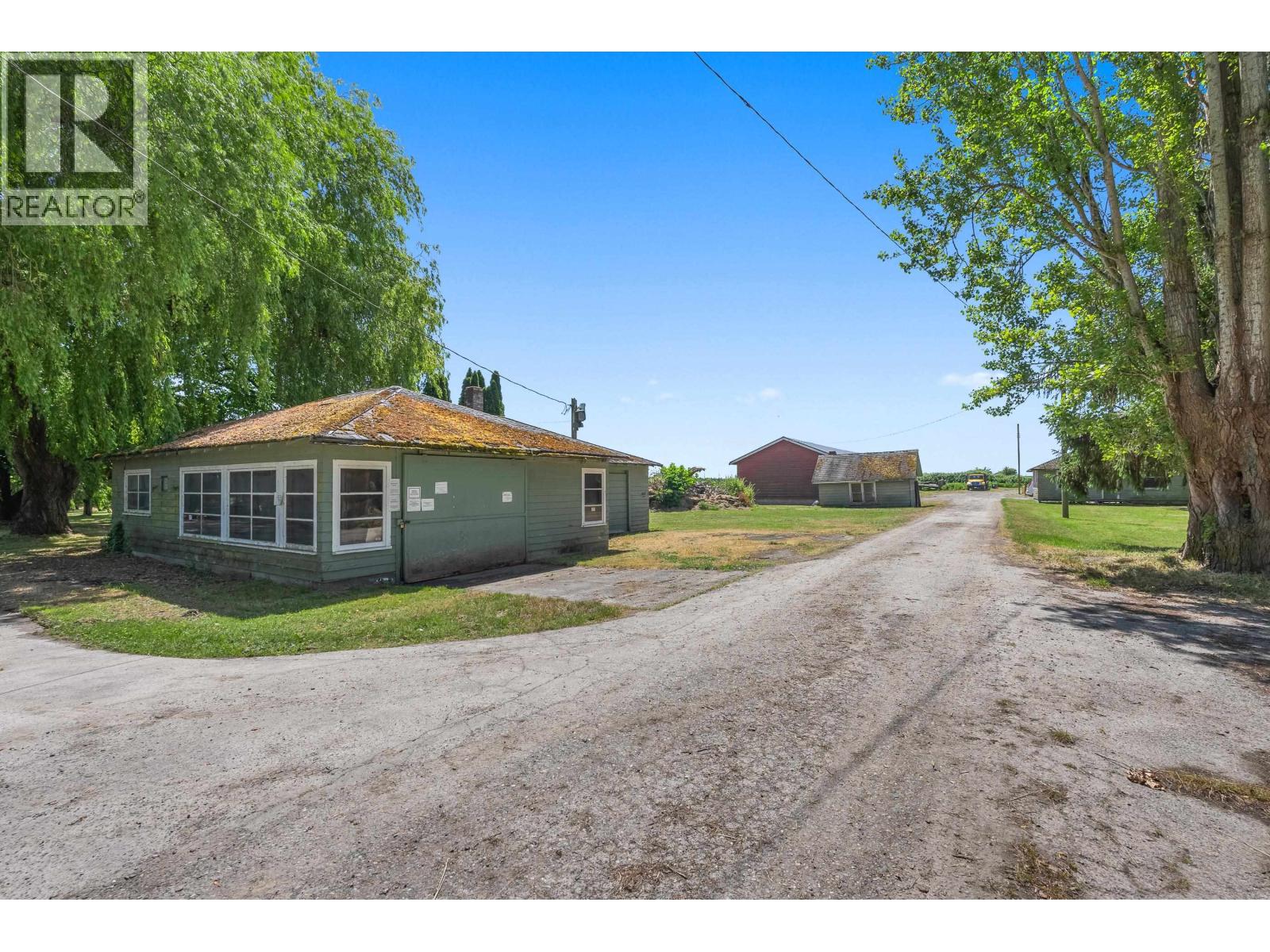 7064 Ladner Trunk Road Property Photo 12