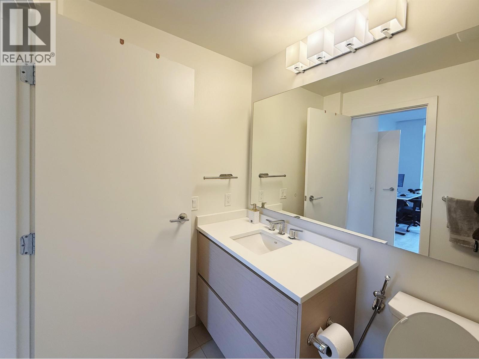 105 8850 University Crescent Property Photo 17