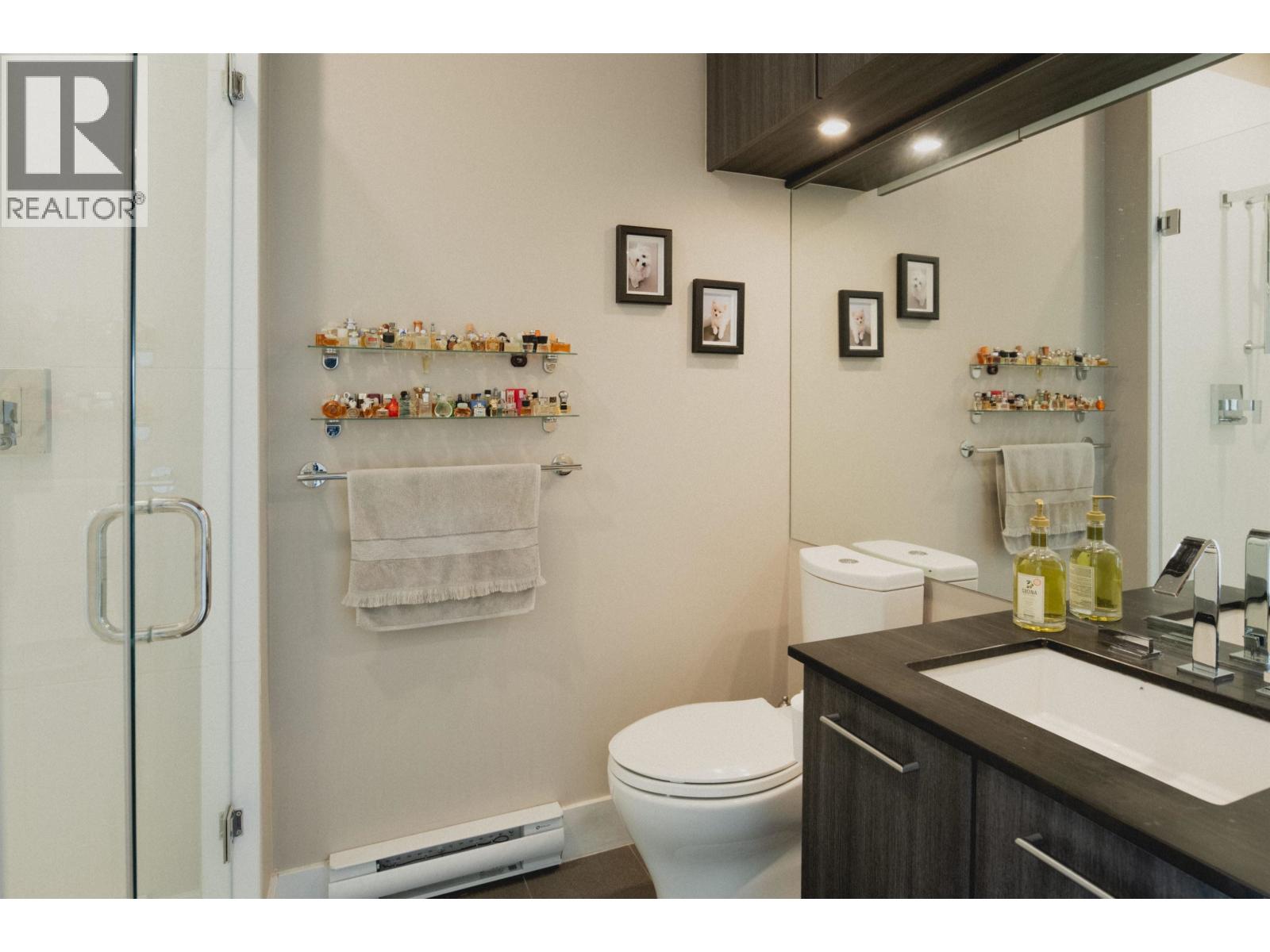 303 220 Salter Street Property Photo 23