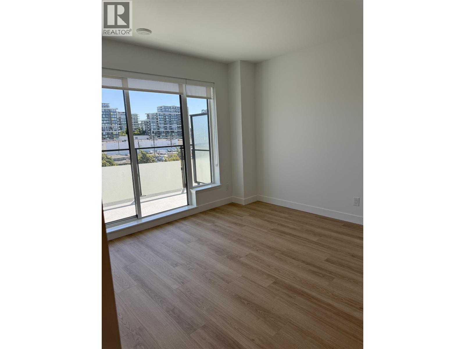 505 7977 Lansdowne Road Property Photo 2