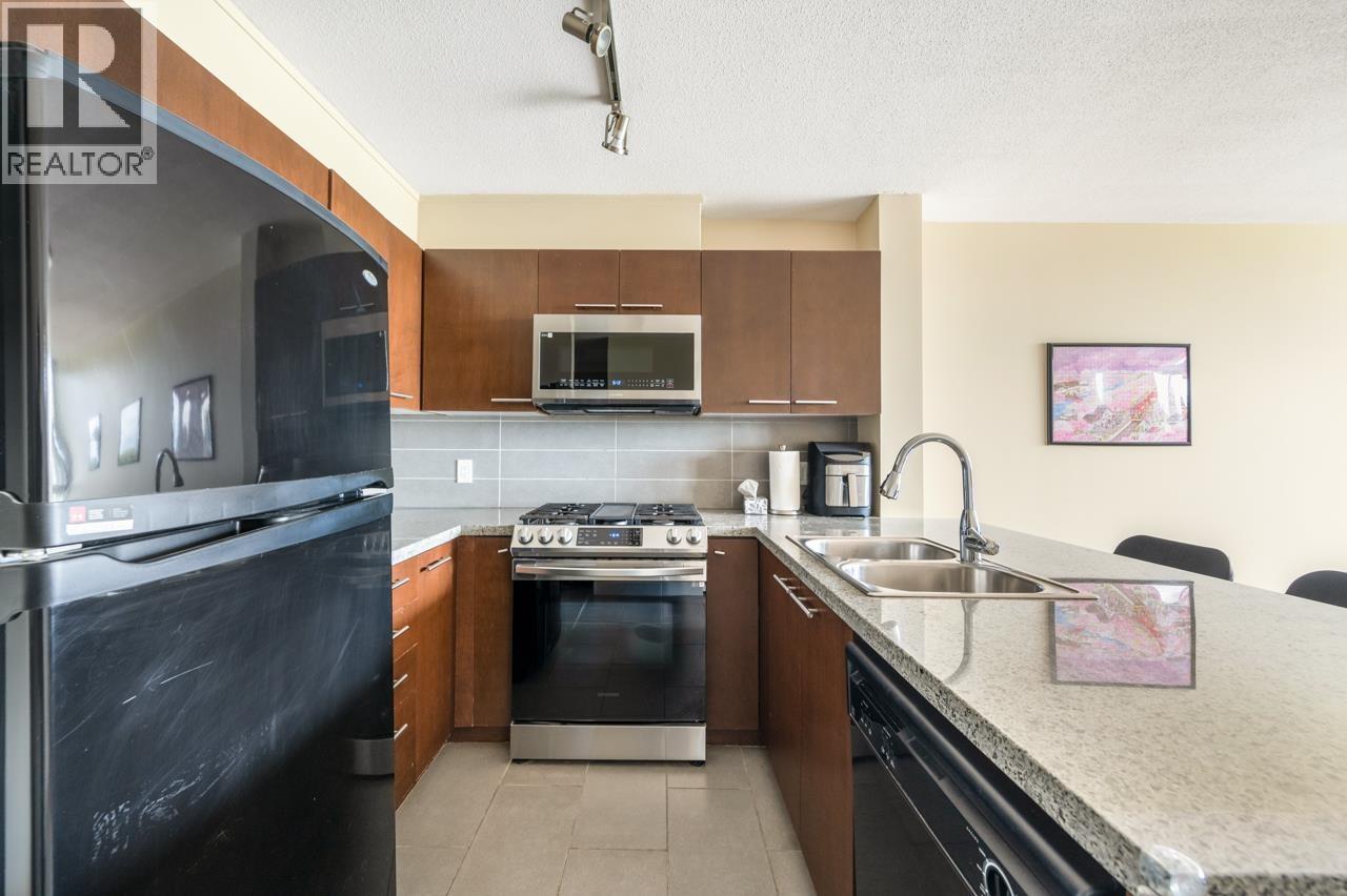 817 9171 Ferndale Road Property Photo 6