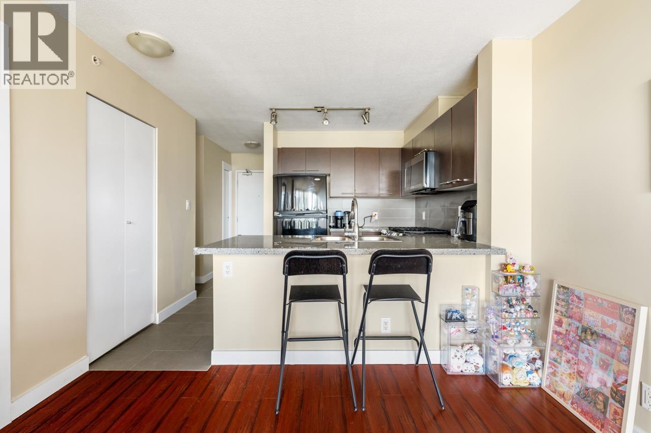 817 9171 Ferndale Road Property Photo 8