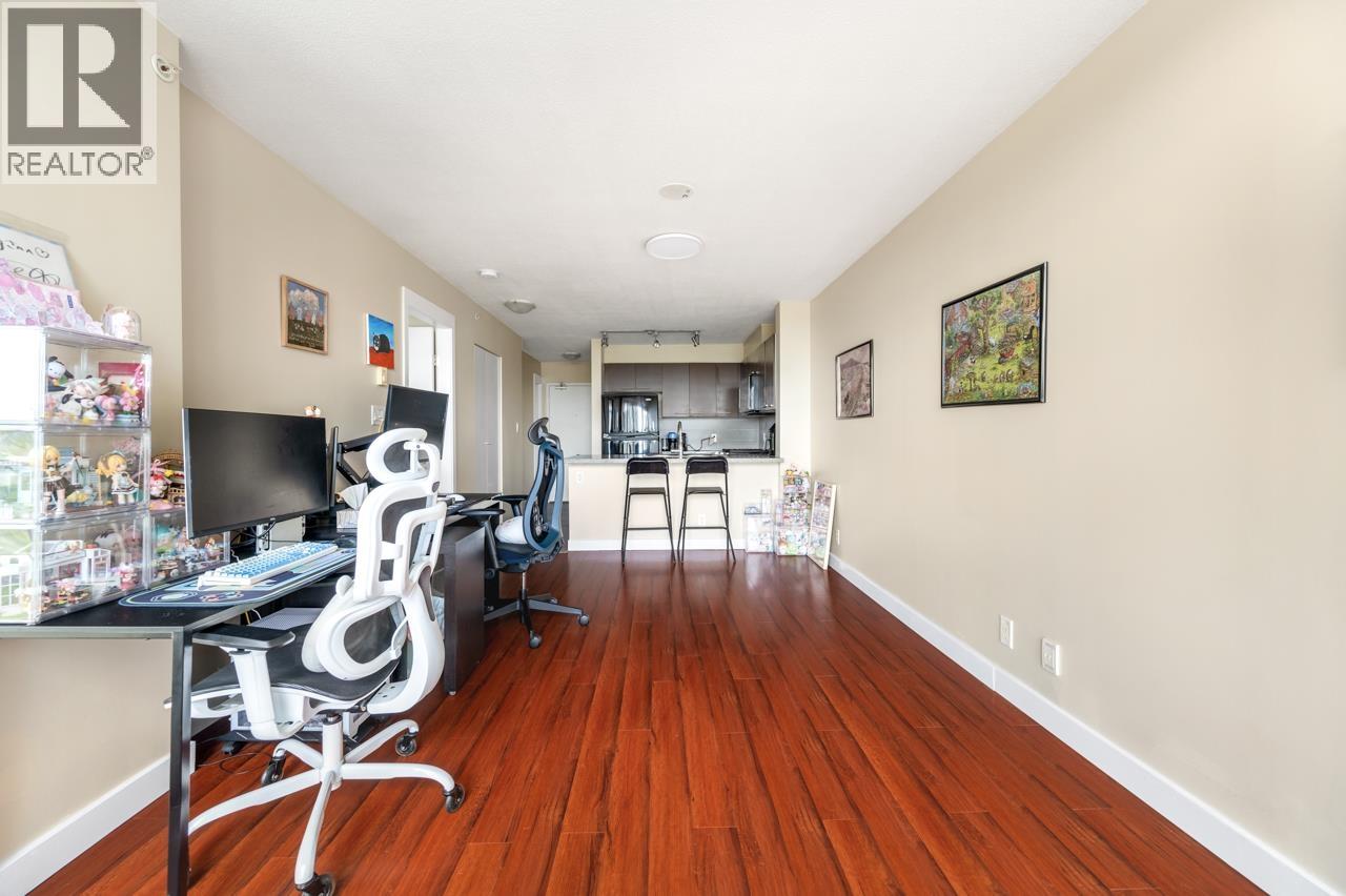 817 9171 Ferndale Road Property Photo 9