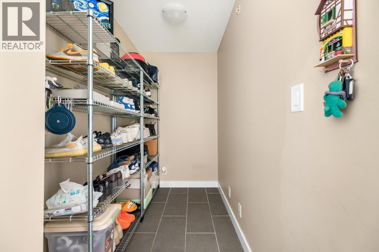 817 9171 Ferndale Road Property Photo 12