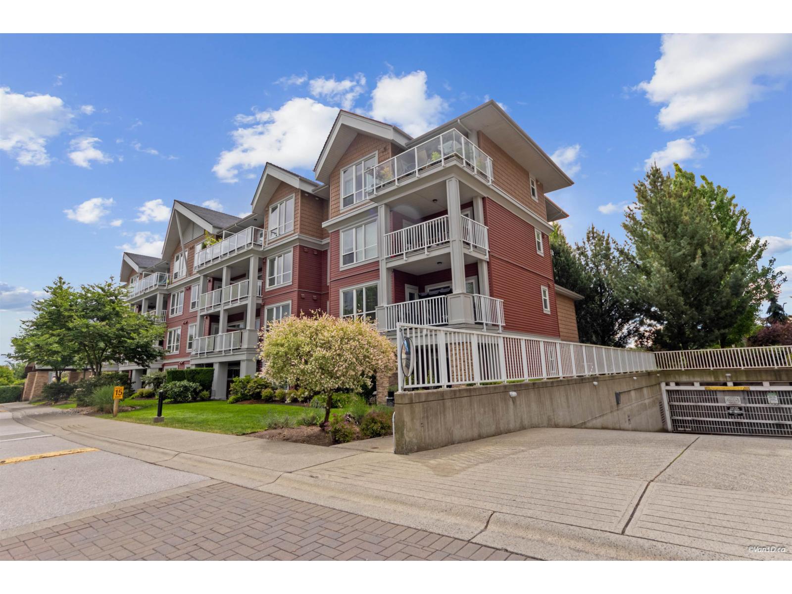 215 6440 194 Street Property Photo 22