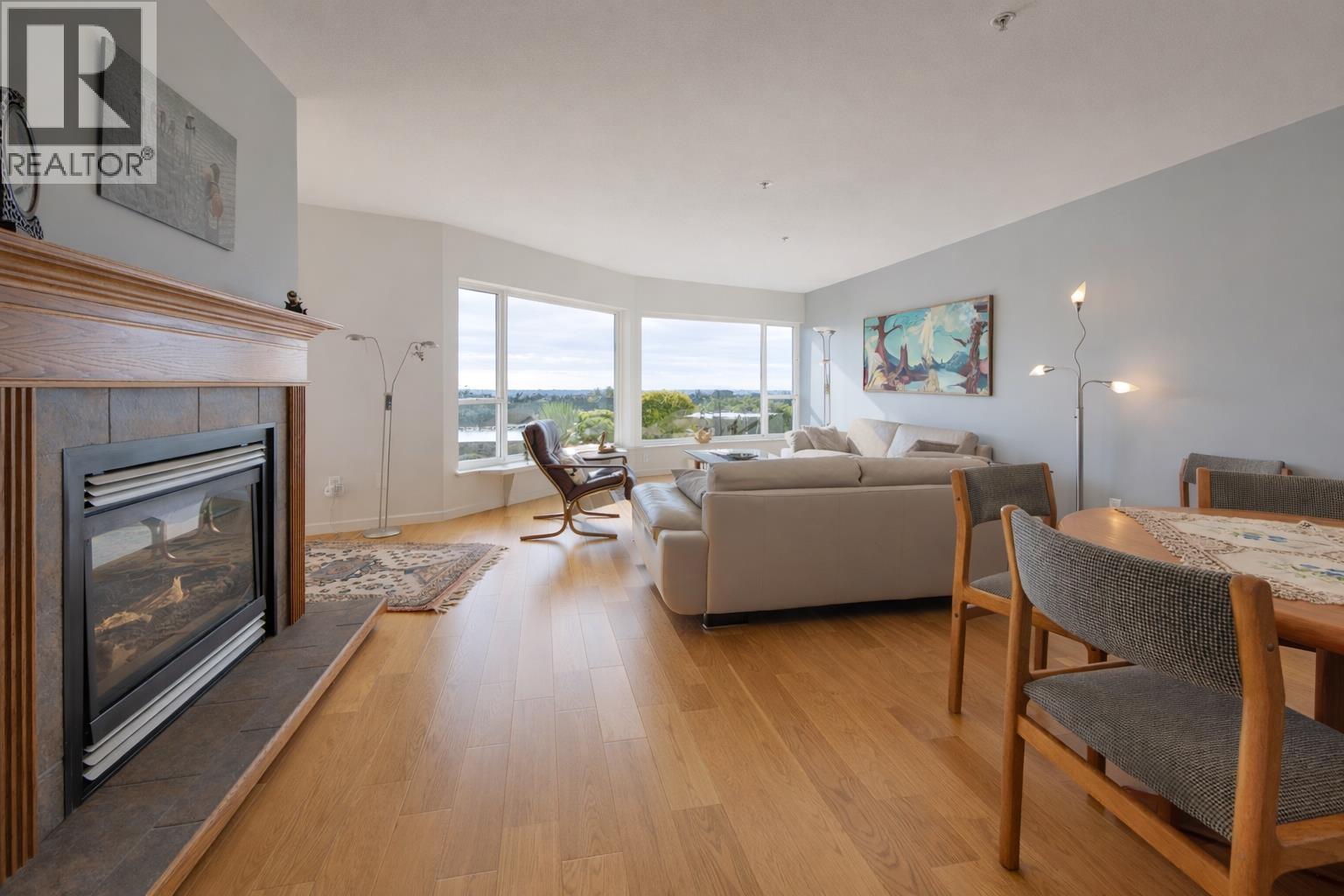 226 1585 Field Road Property Photo 8