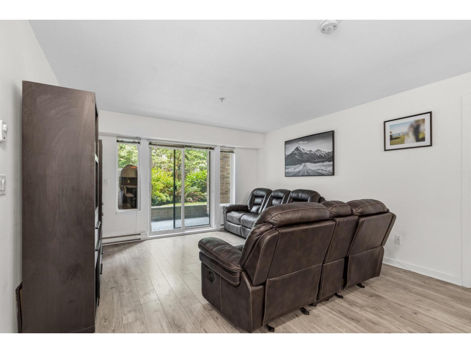 206 8695 160 Street Property Photo 5