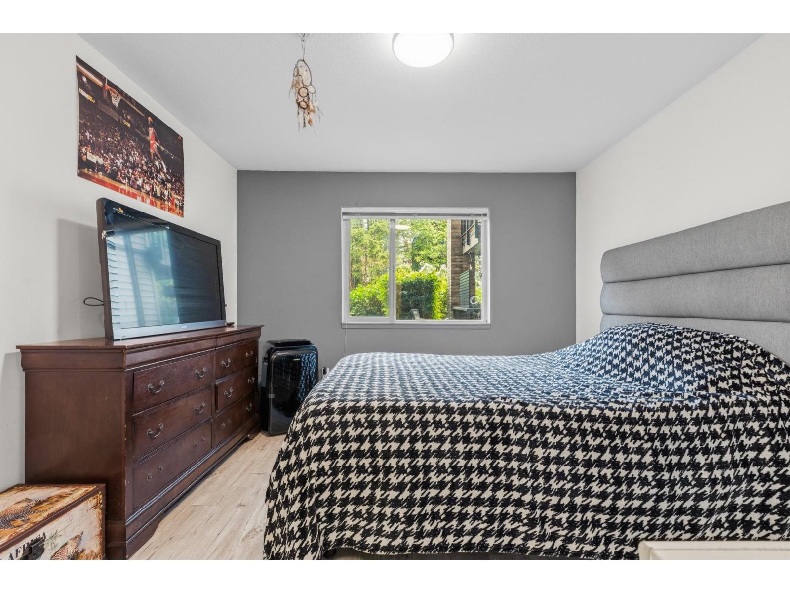 206 8695 160 Street Property Photo 15