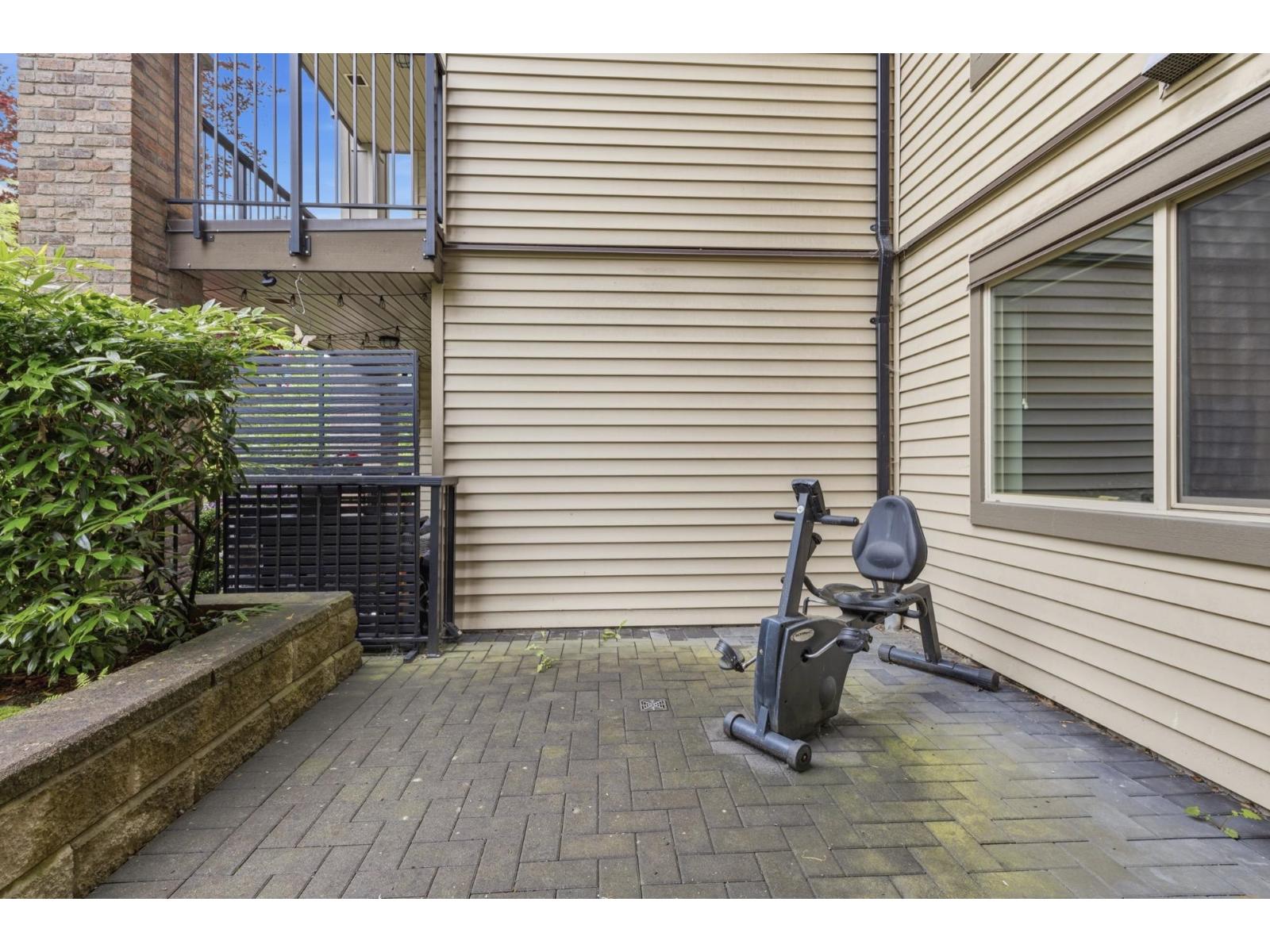 206 8695 160 Street Property Photo 25