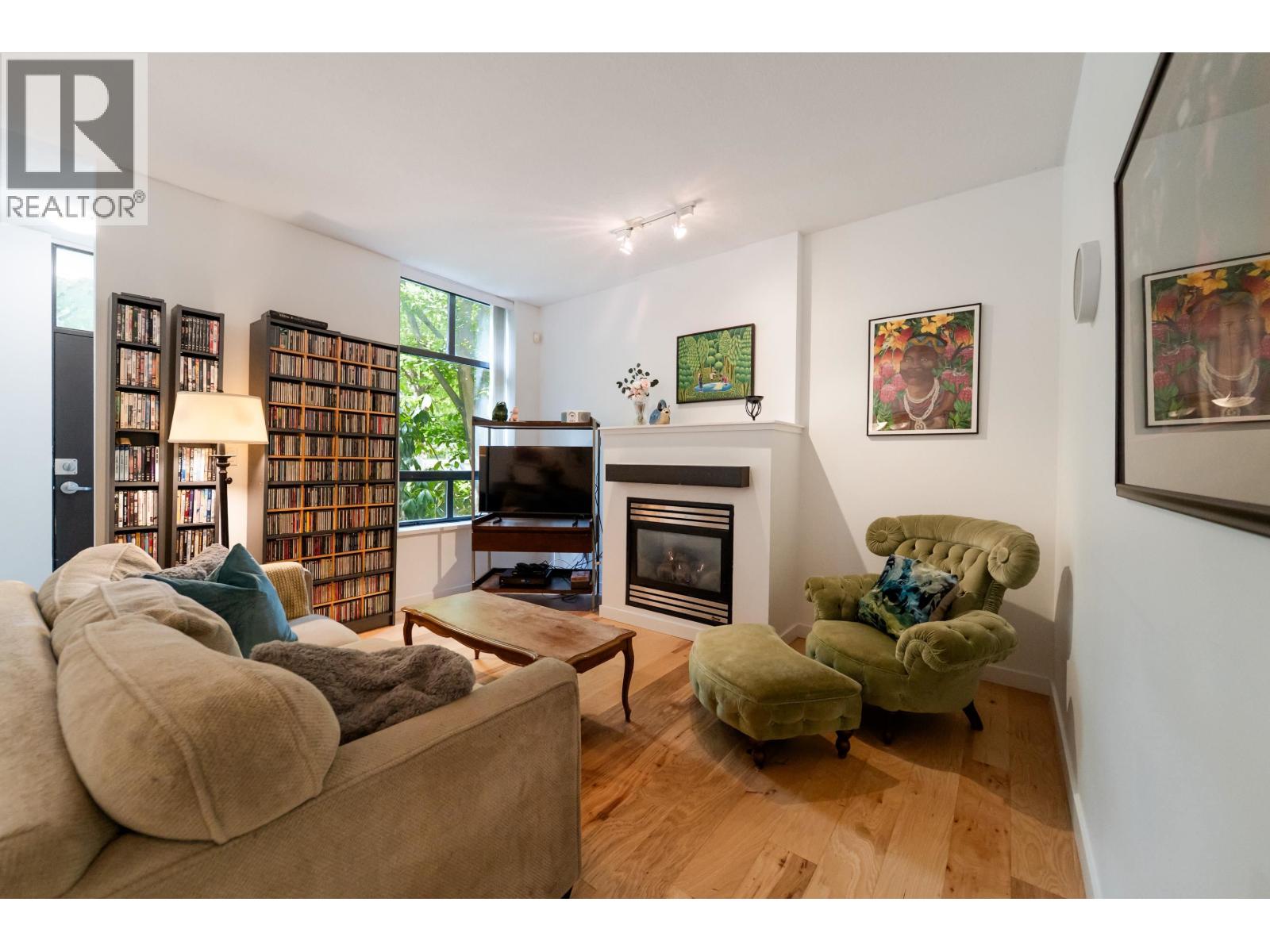 8 4333 Central Boulevard Property Photo 5