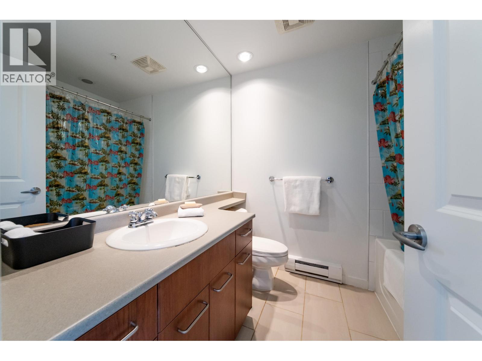 8 4333 Central Boulevard Property Photo 21