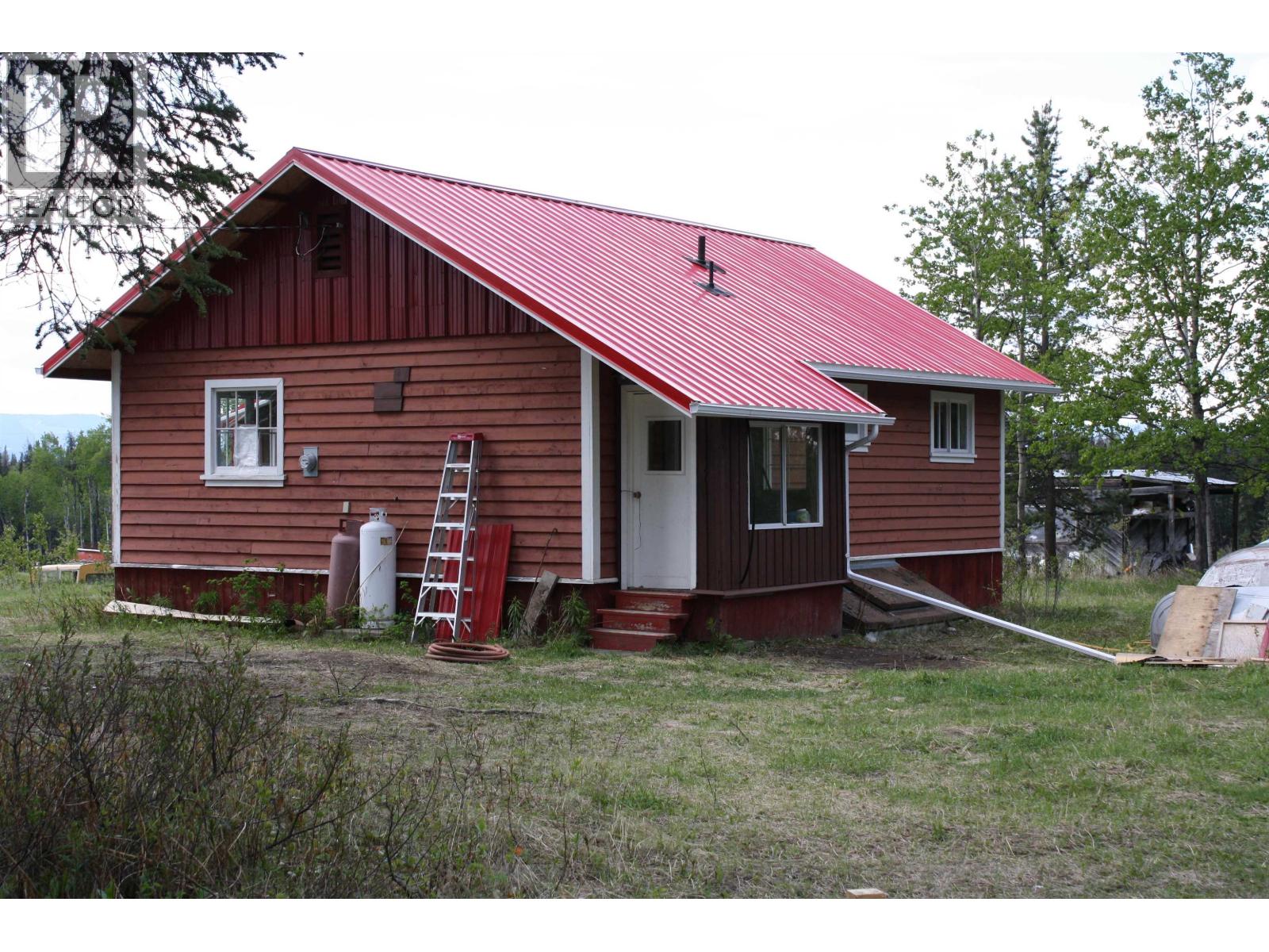 8577 Petkau Road Property Photo 5