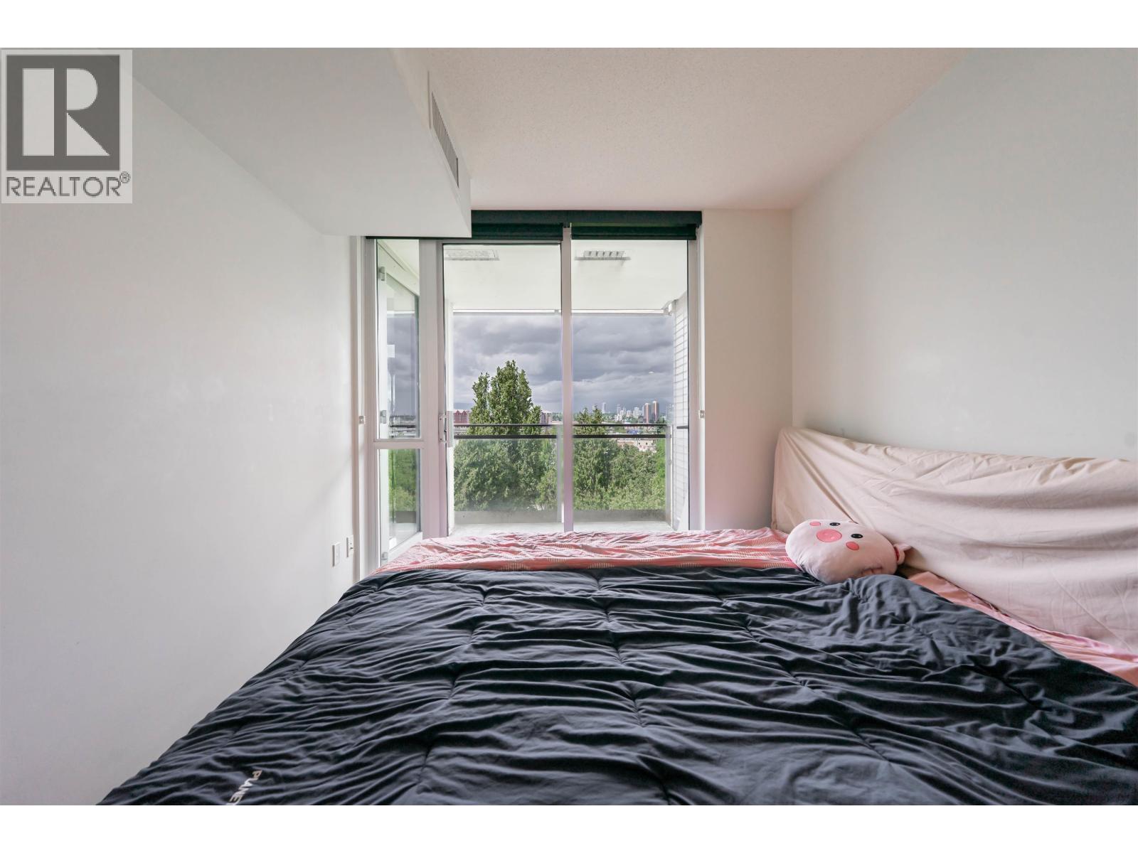 1011 8988 Patterson Road Property Photo 18