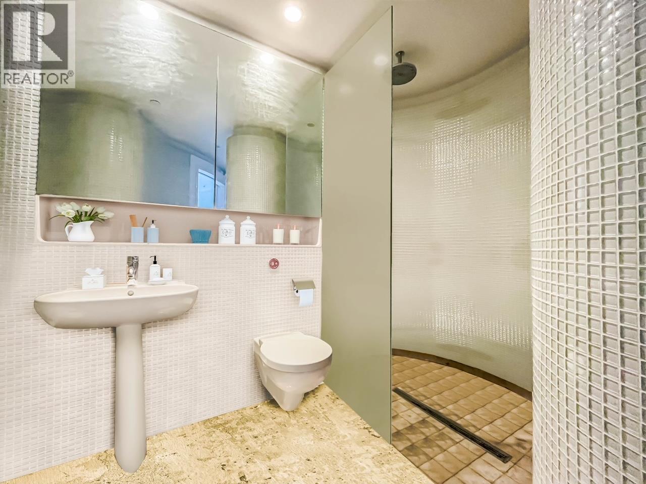 1607 838 W Hastings Street Property Photo 9