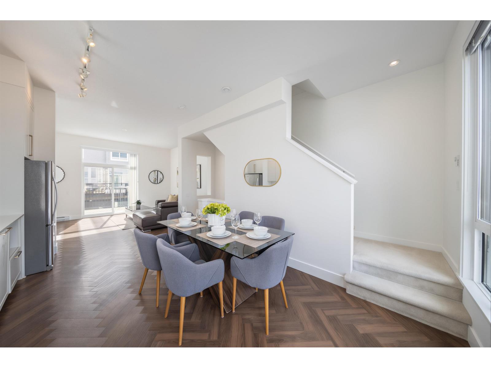 11 15938 27 Avenue Property Photo 17