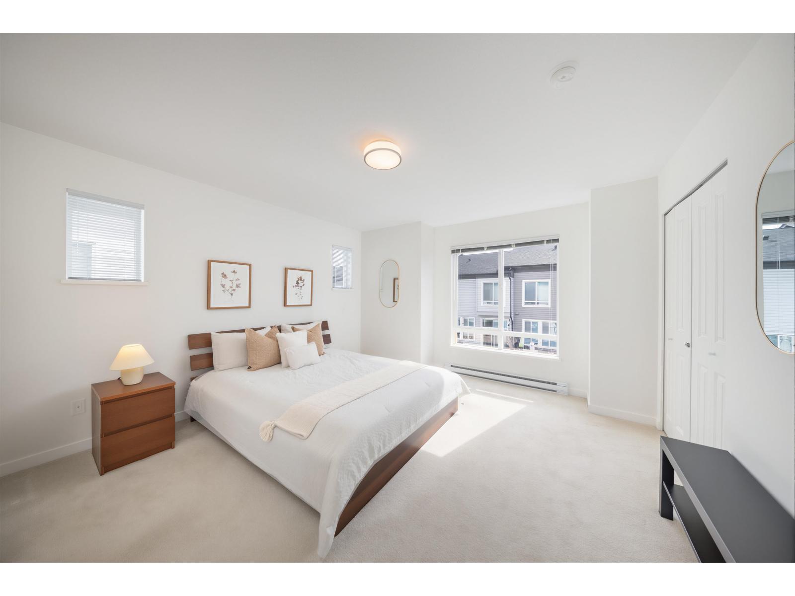 11 15938 27 Avenue Property Photo 22