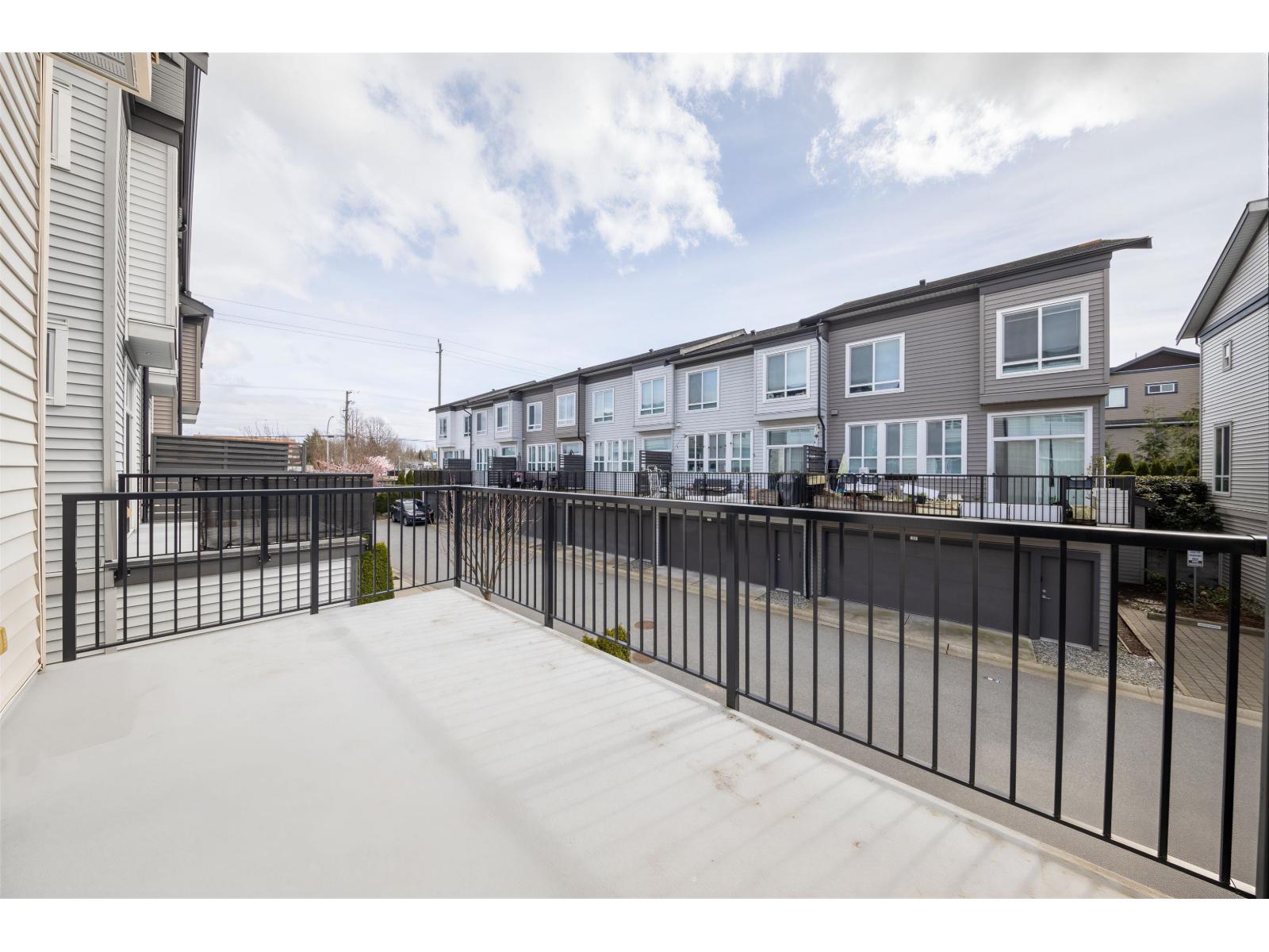 11 15938 27 Avenue Property Photo 30